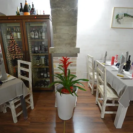 Abas Ristorante Pizzeria 게스트하우스